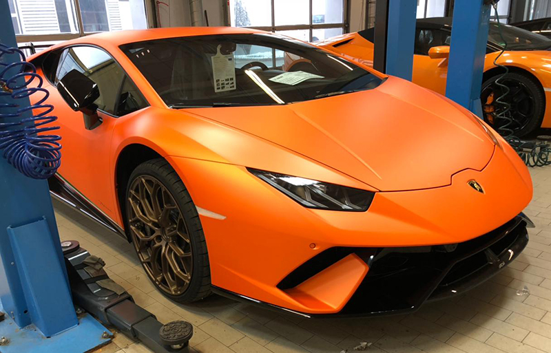 Lamborghini-Aventador